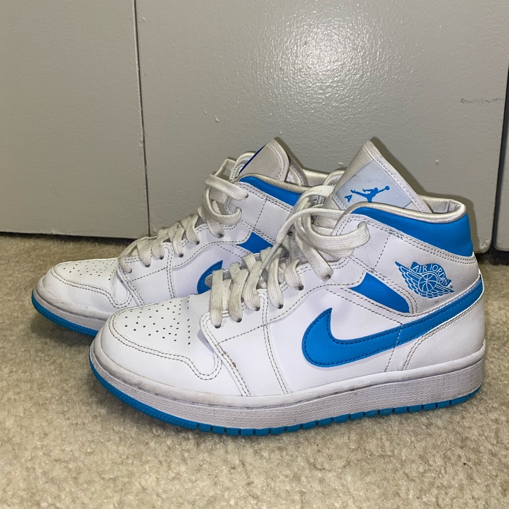 WOMENS JORDAN 1